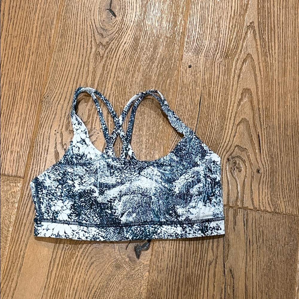 lululemon athletica energy wild wind Patterned Sports Bra 10 - Picture 3 of 6